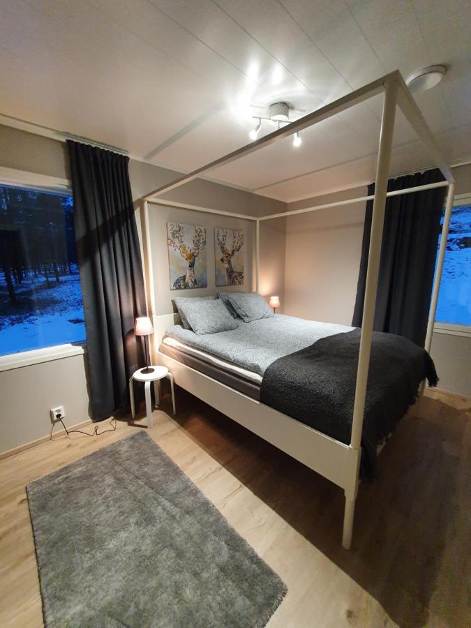 Vaere Holiday Home - Lakeside Relaxation Point إيناري المظهر الخارجي الصورة
