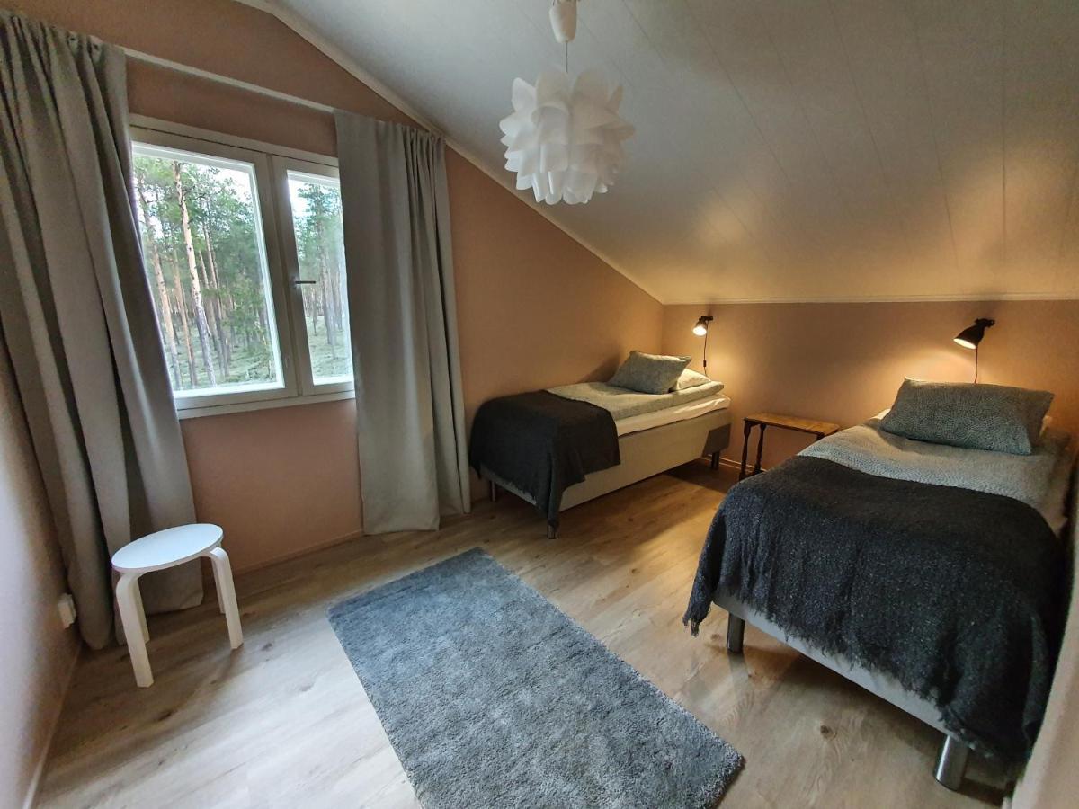 Vaere Holiday Home - Lakeside Relaxation Point إيناري المظهر الخارجي الصورة